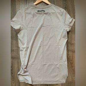 Alphalete signature Premium Hex Tee, Small